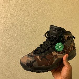 Jordan 10 Retro woodland Camo